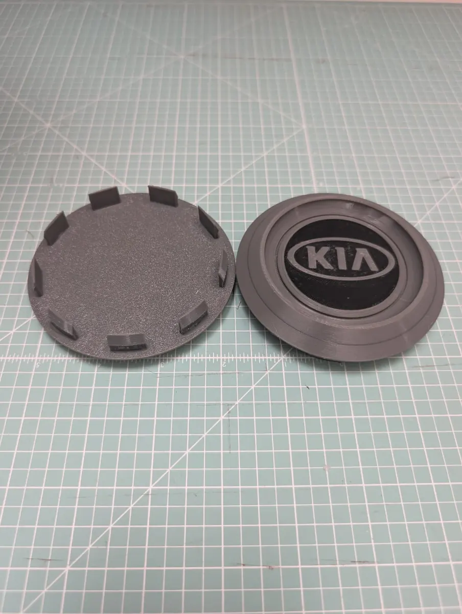 Tapa central de llanta impresa en 3D en PETG